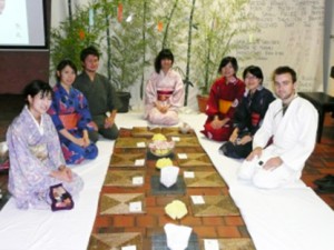 Students preparing to enjoy a Japanese banquet at International House